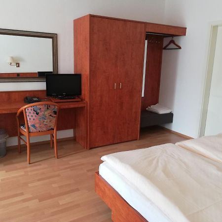 Hotel Dorfschaenke Büdelsdorf المظهر الخارجي الصورة
