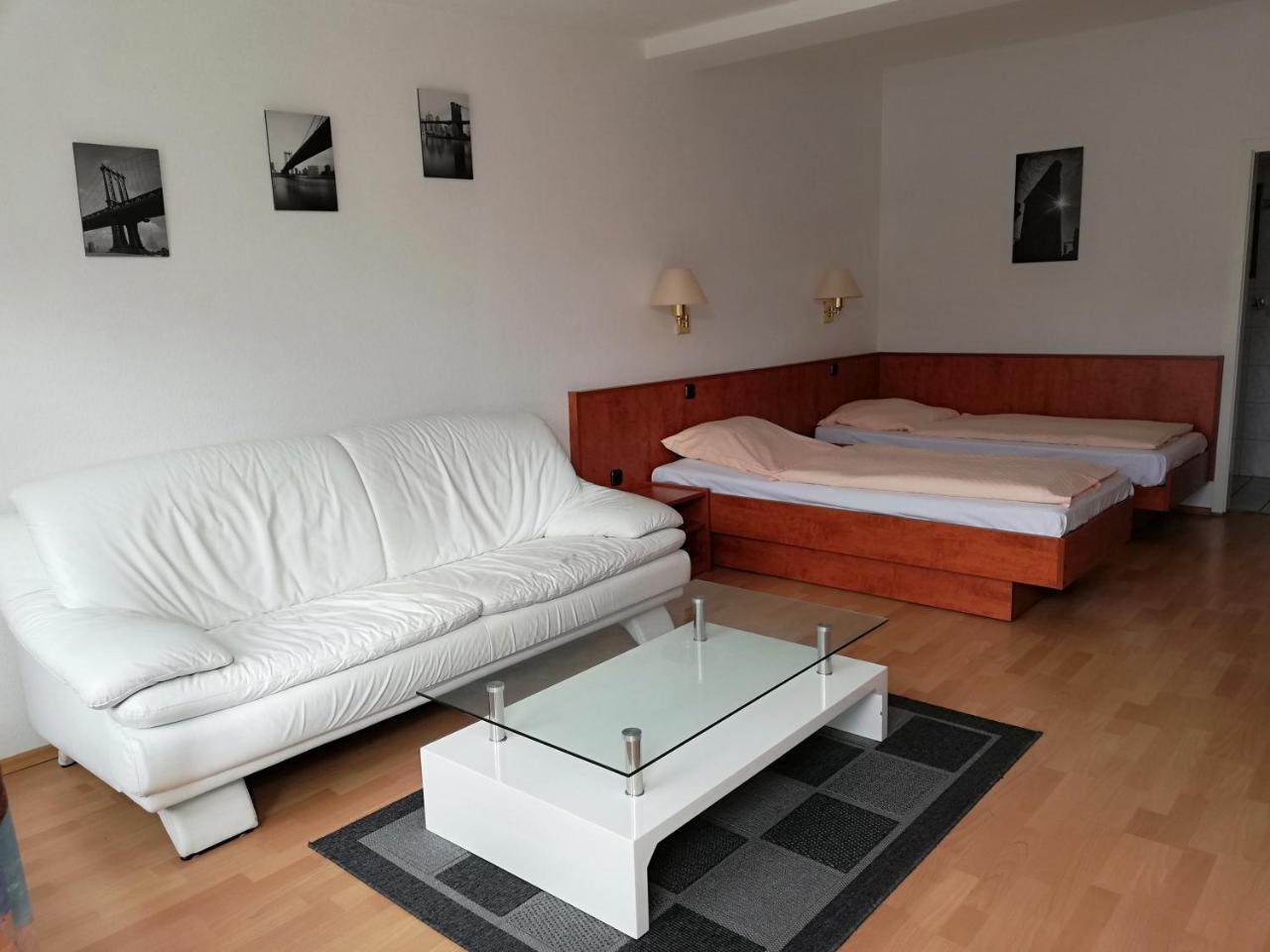 Hotel Dorfschaenke Büdelsdorf المظهر الخارجي الصورة