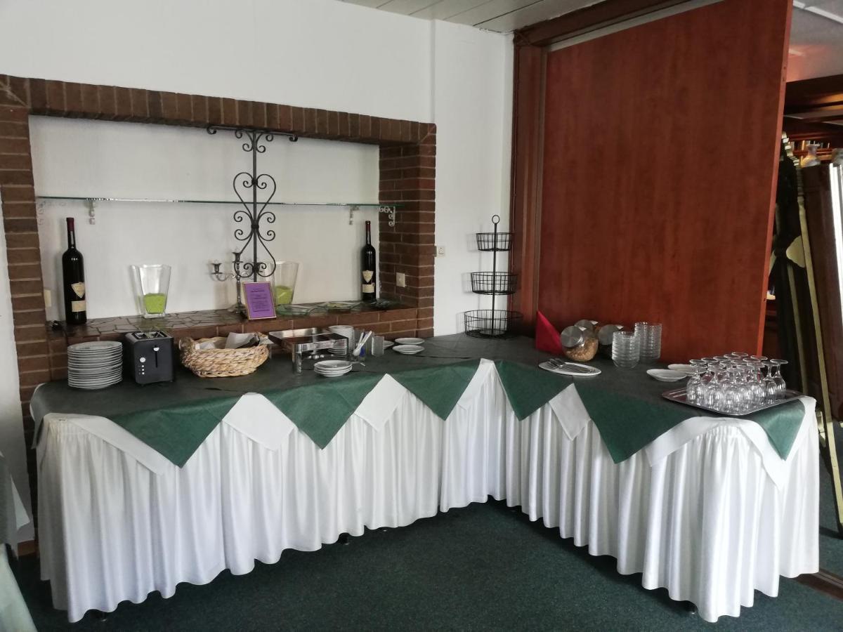 Hotel Dorfschaenke Büdelsdorf المظهر الخارجي الصورة
