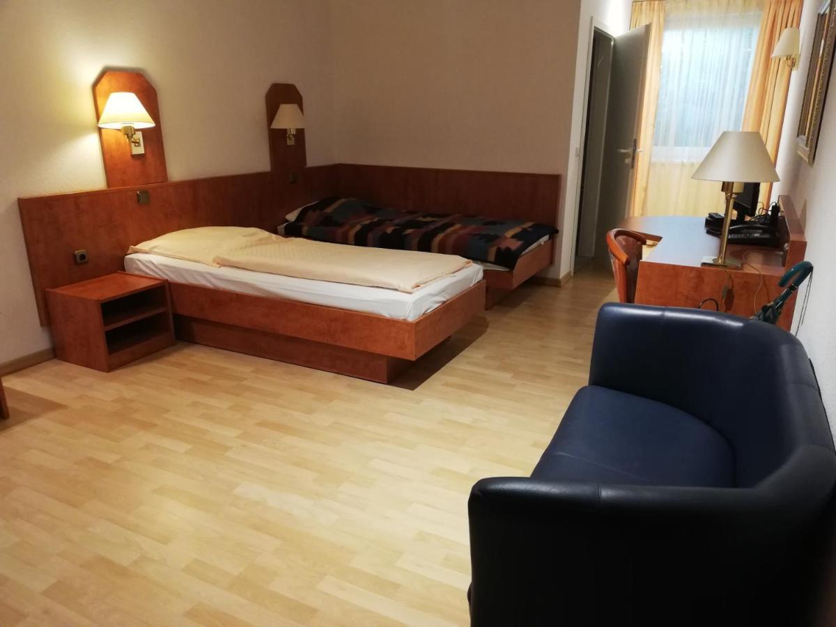 Hotel Dorfschaenke Büdelsdorf المظهر الخارجي الصورة